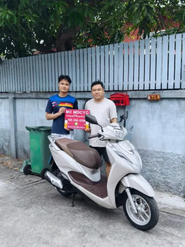 ลูกค้ารับรถที่ร้าน MC MOCYC